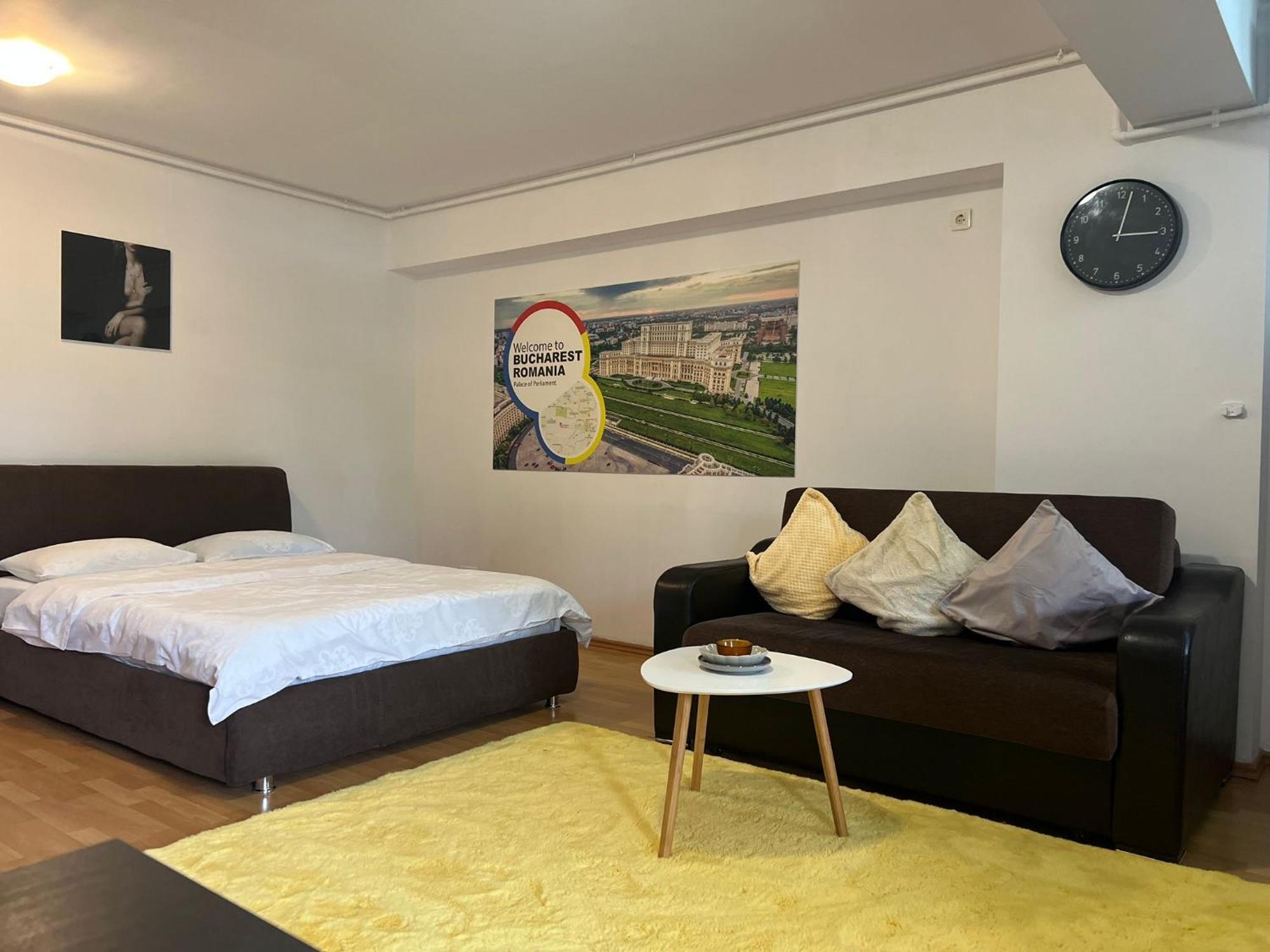 Tranzzit Airport Apartament 奥托佩尼 外观 照片